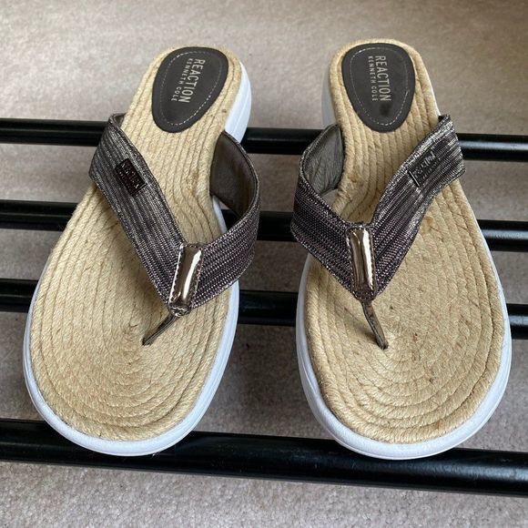 REACTION By KENNETH COLE Women Ready Thong Espadrille Sandals - NEW NWOB - Picture 1 of 7